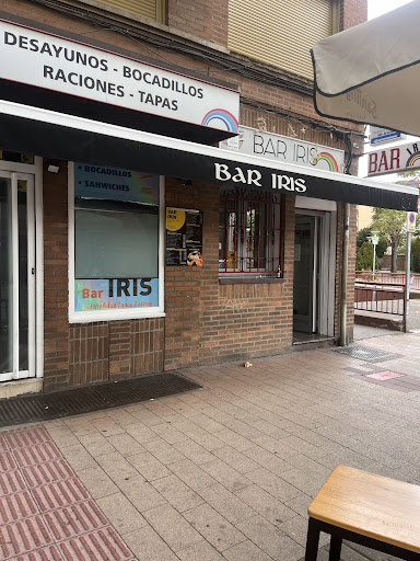 Bar Iris