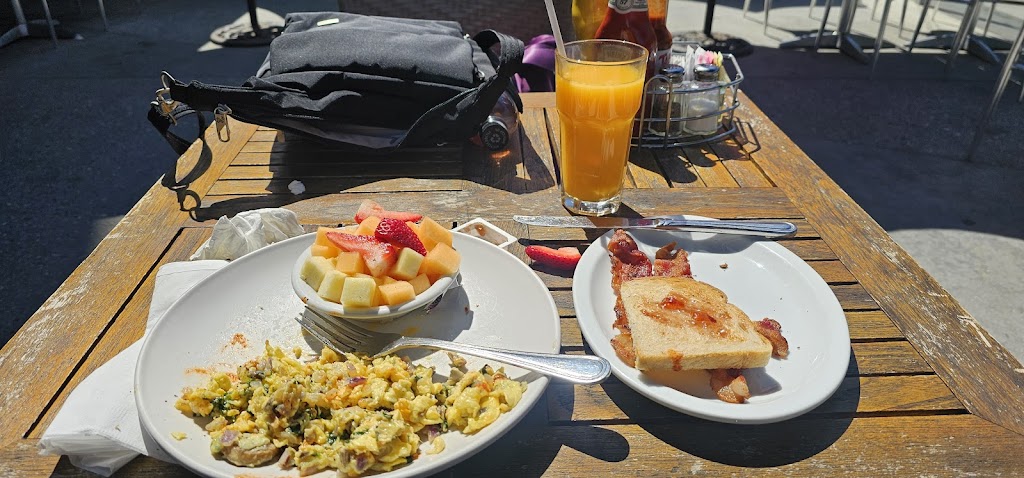 Whispers Café & Crêperie, El Camino Real, CA