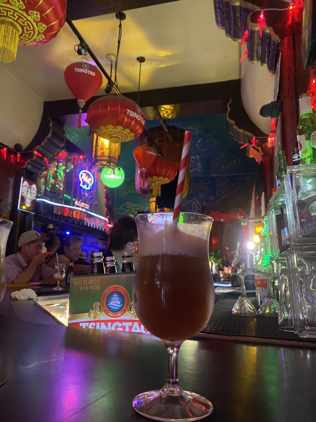 Li Po Cocktail Lounge
