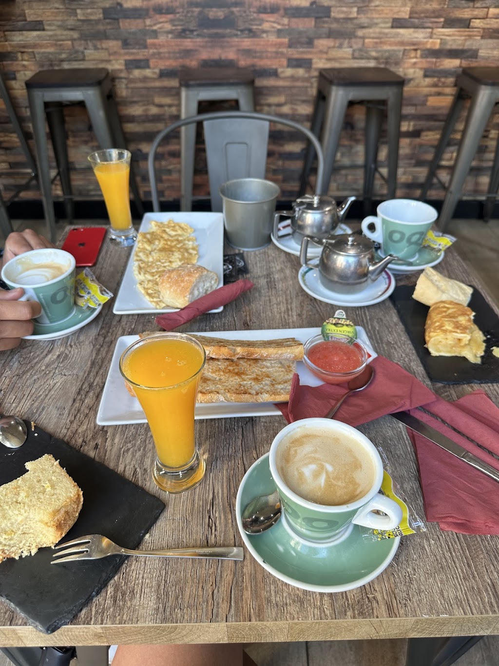 Café La Villa, Ribeseya