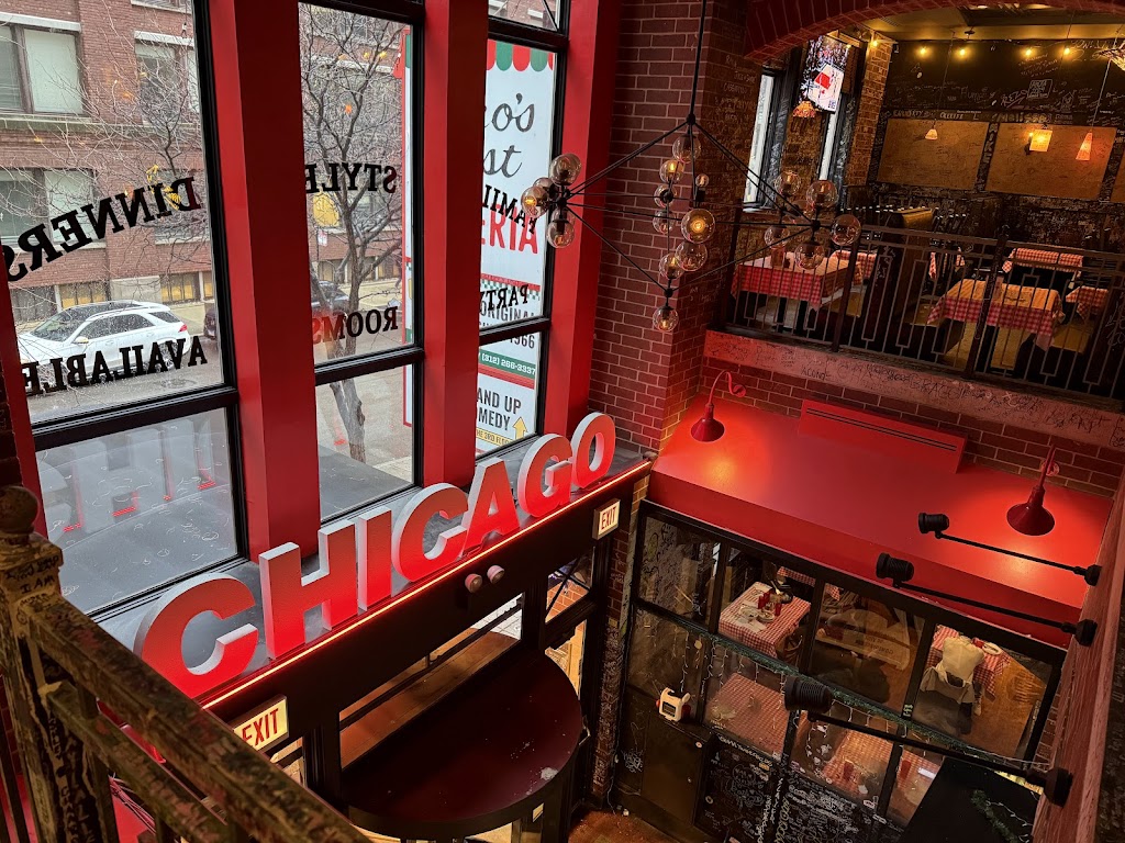 Gino's East Chicago Pizza