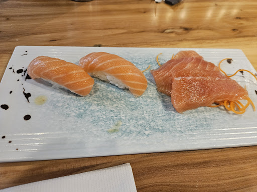 Tsukiji Sushi