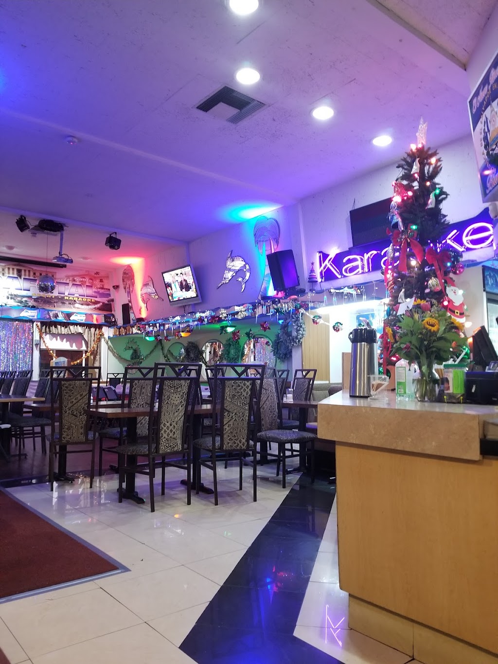 Restaurante Salvadoreño, Van Nuys, CA