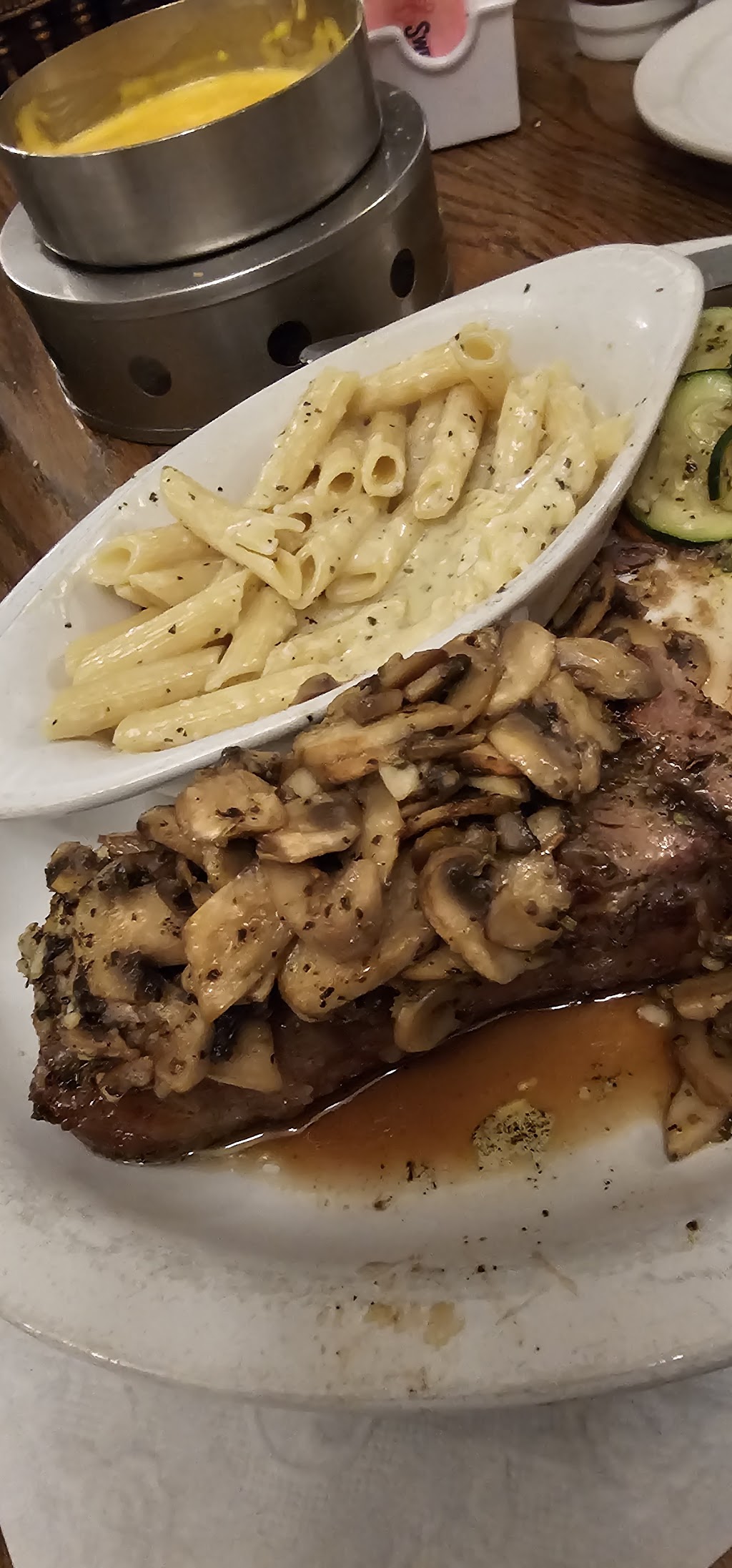 Gus Steakhouse