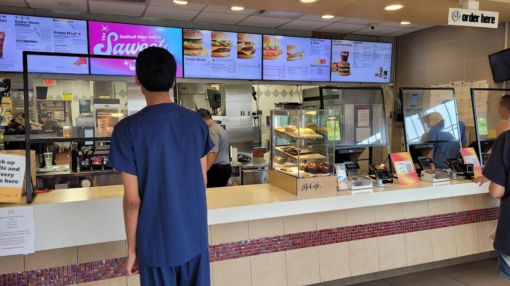 McDonald's, Levittown, NY