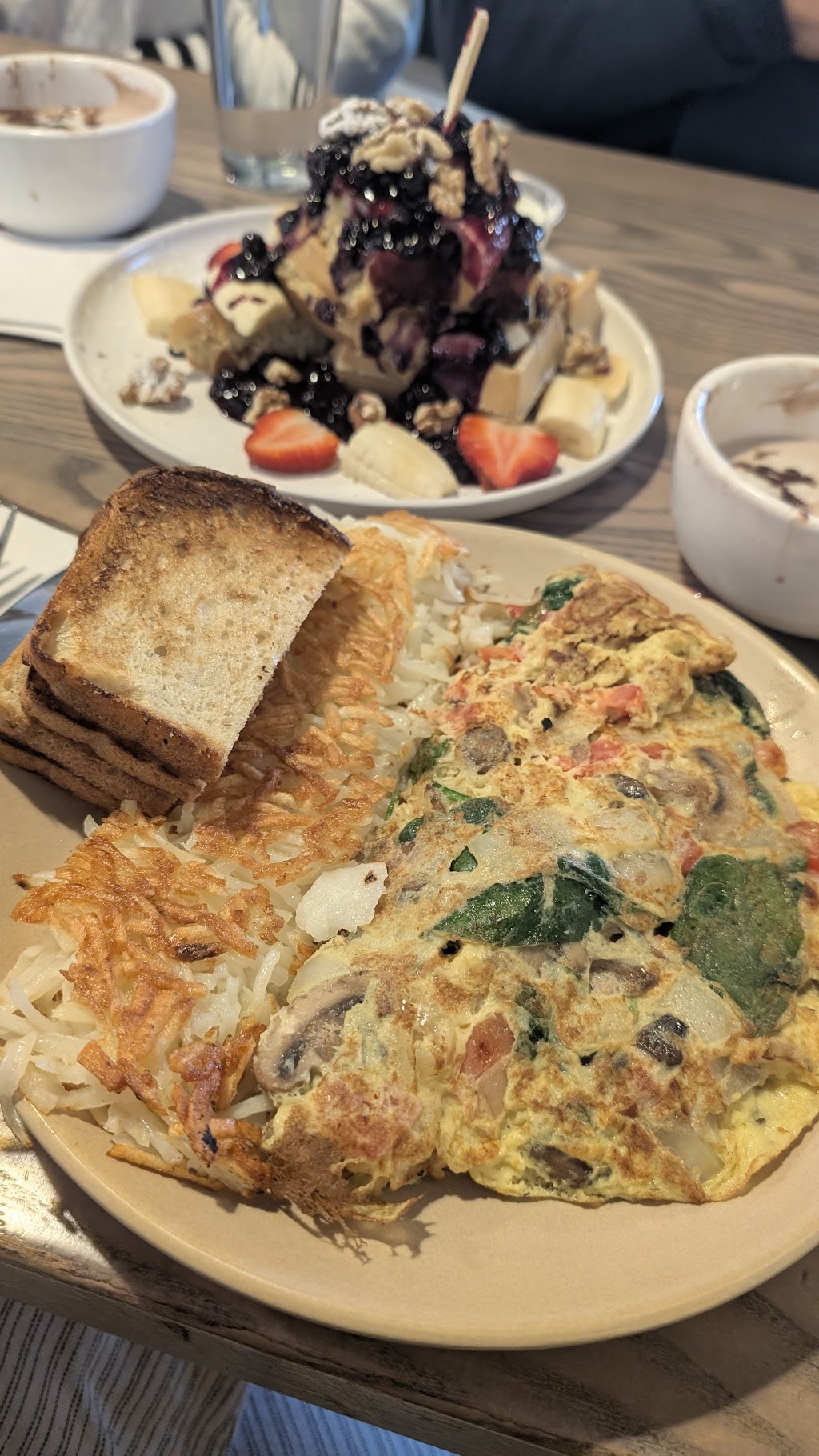 Crumbs Breakfast, Lunch & Bar