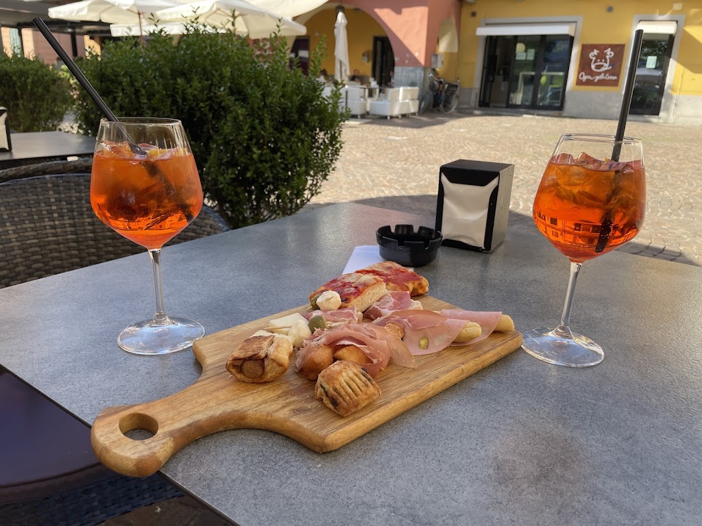 Bagnella, Piazza Salera