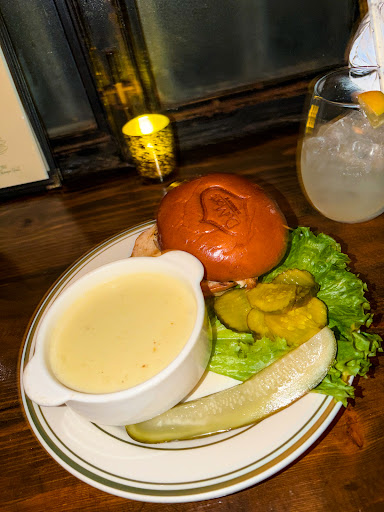 DuMont burger