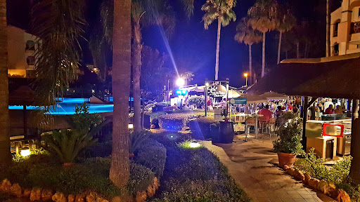 Mediterráneo Restaurant & Pool Terrace