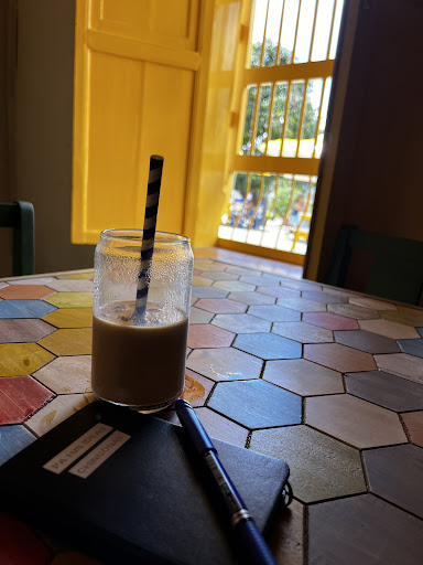Cafe Macanas, Jardin