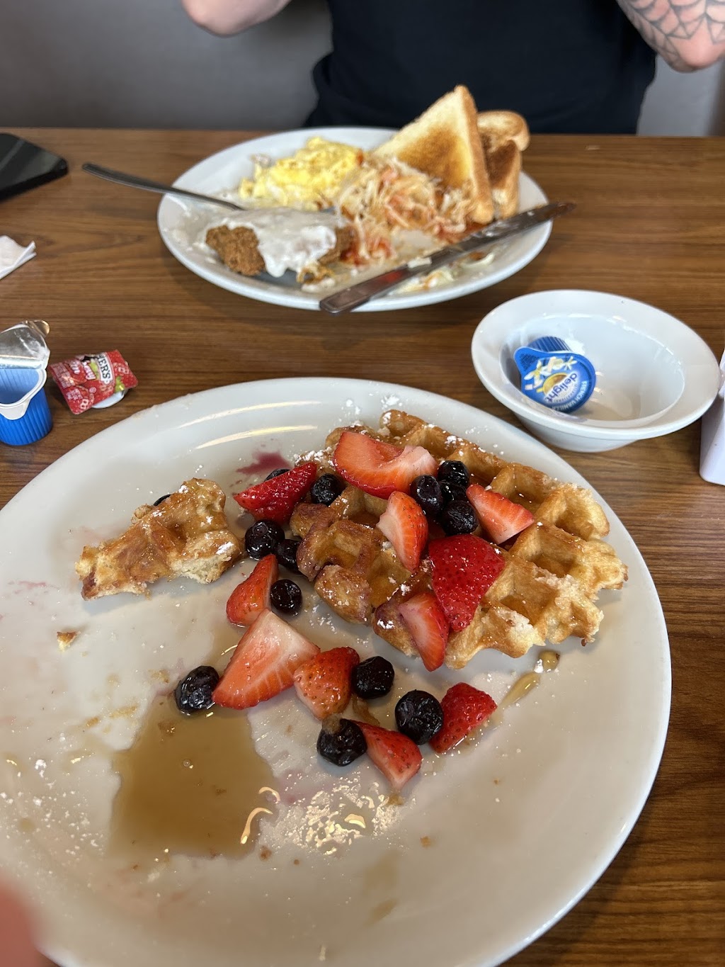 Denny's, Madonna, CA