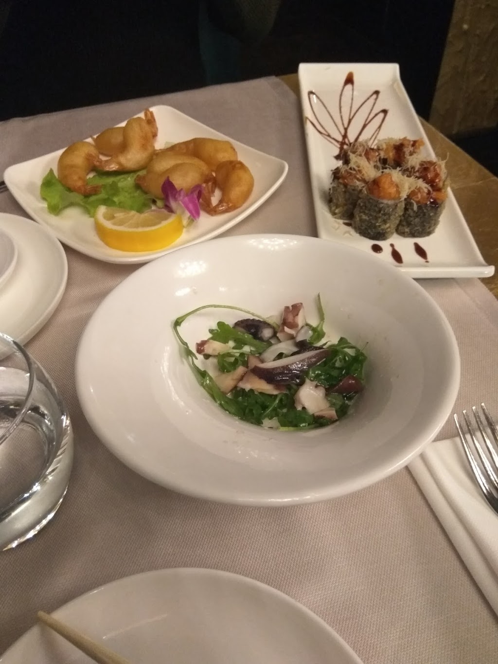 Amy sushi, Trecate