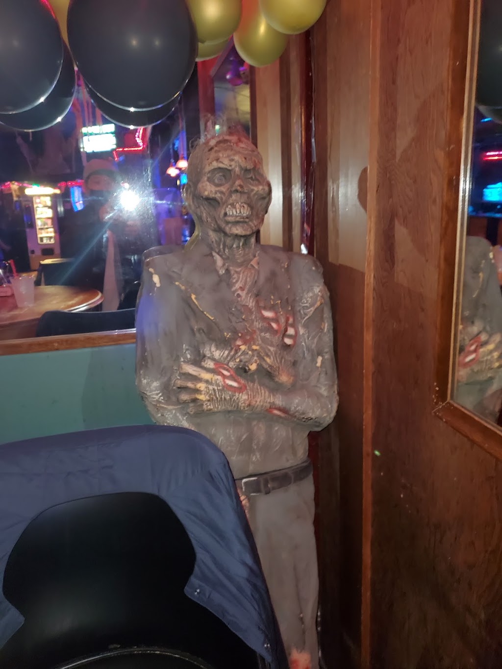Spare Room Bar and Lounge, Atwater, CA
