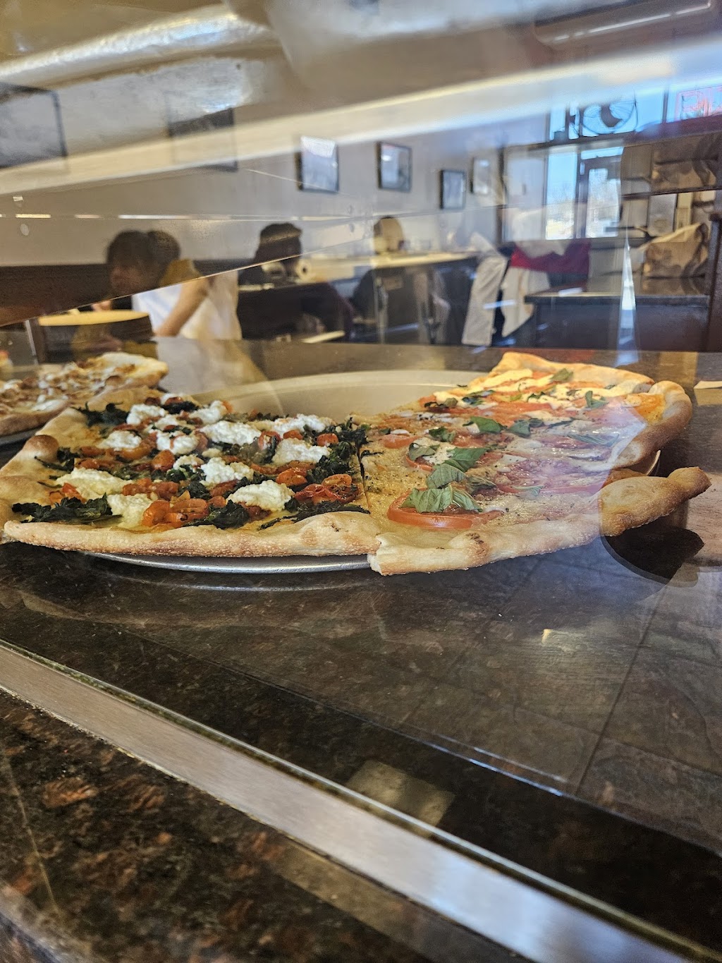 Deanna's Pizza