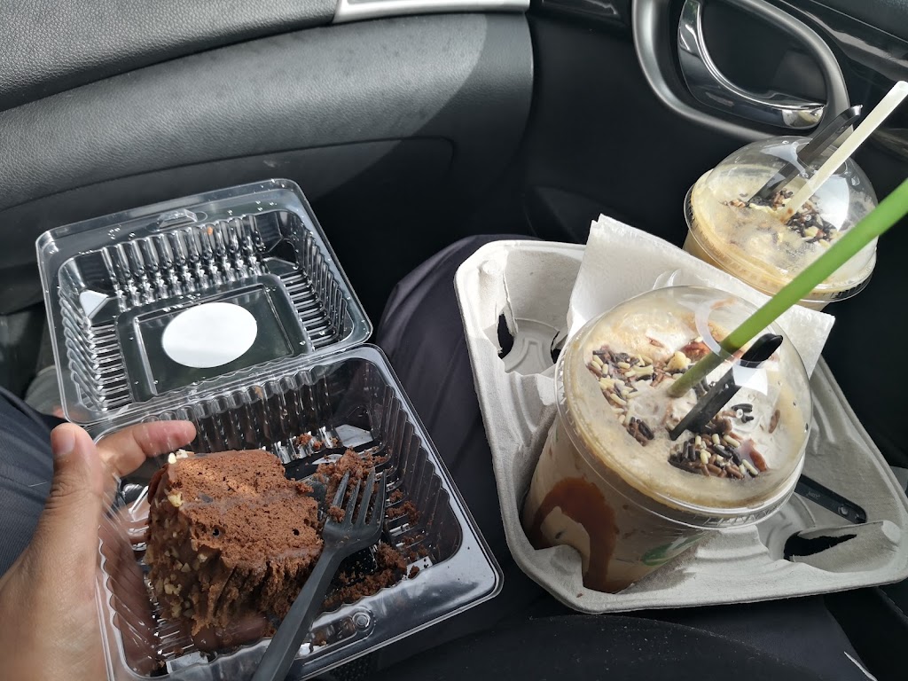 Cafetería y Pastelería Los Arieles