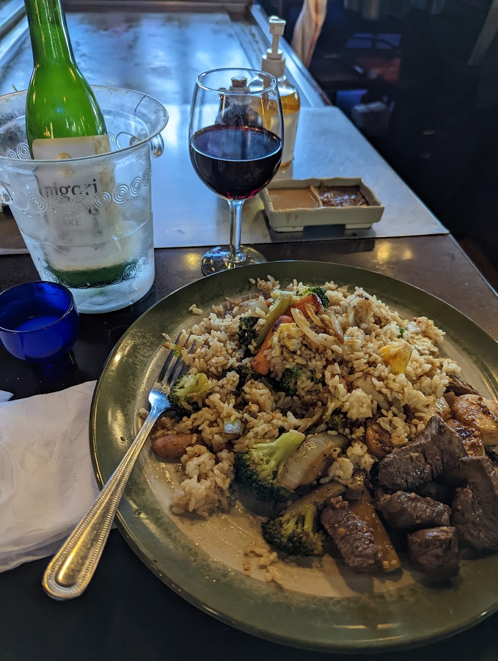 MOMO Hibachi Steak House and Bar