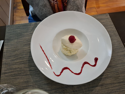 LE LOVA RESTAURANT
