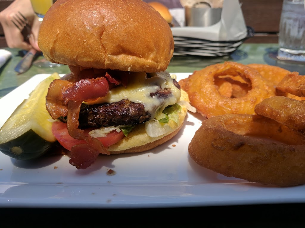 Hennessey's, Hermosa Beach, CA