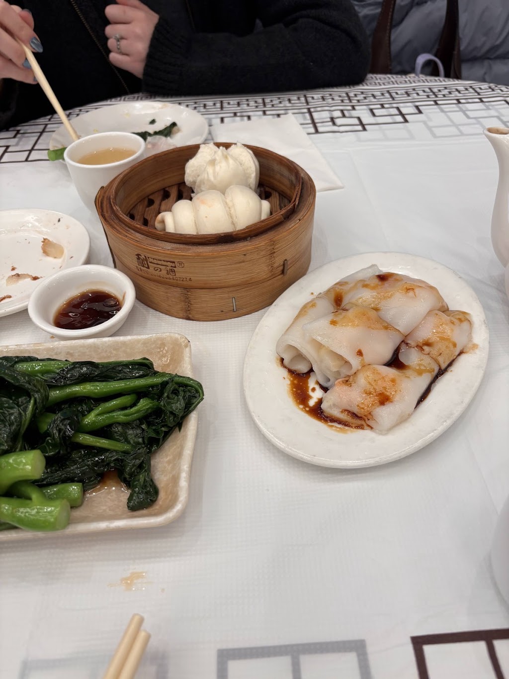 Asian Jewels Seafood Restaurant