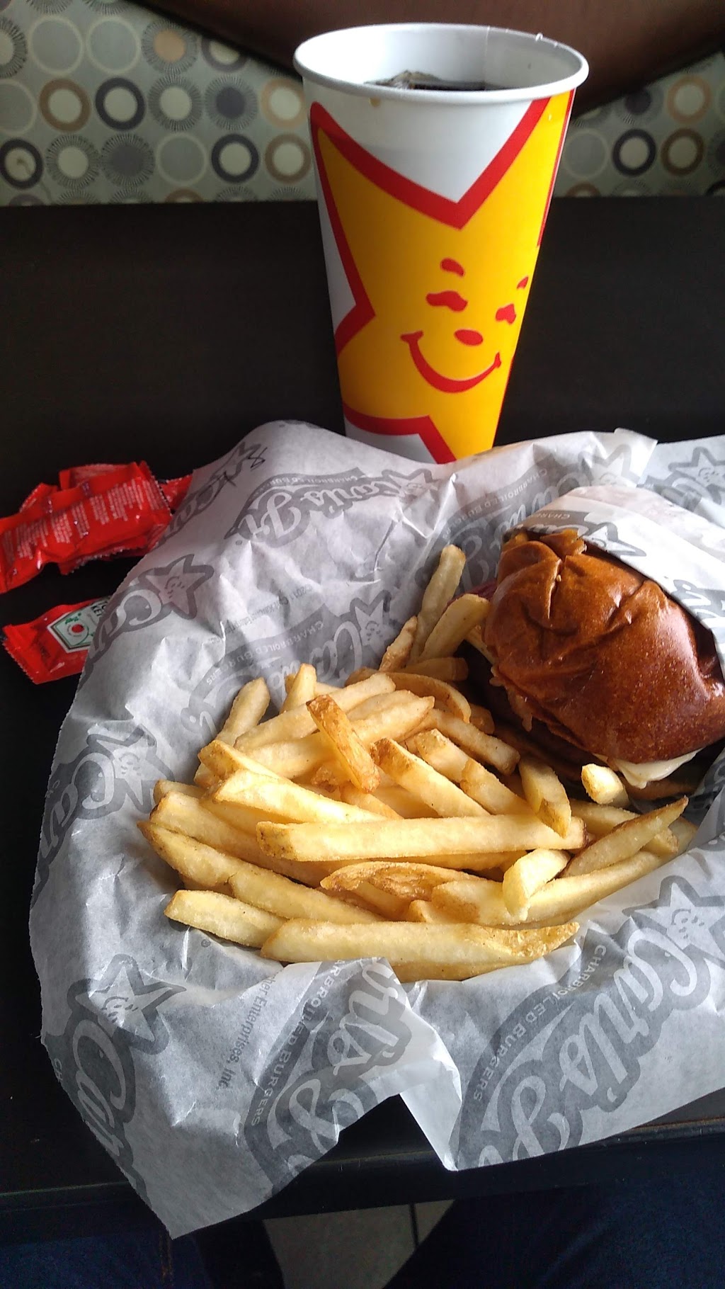 Carl's Jr.