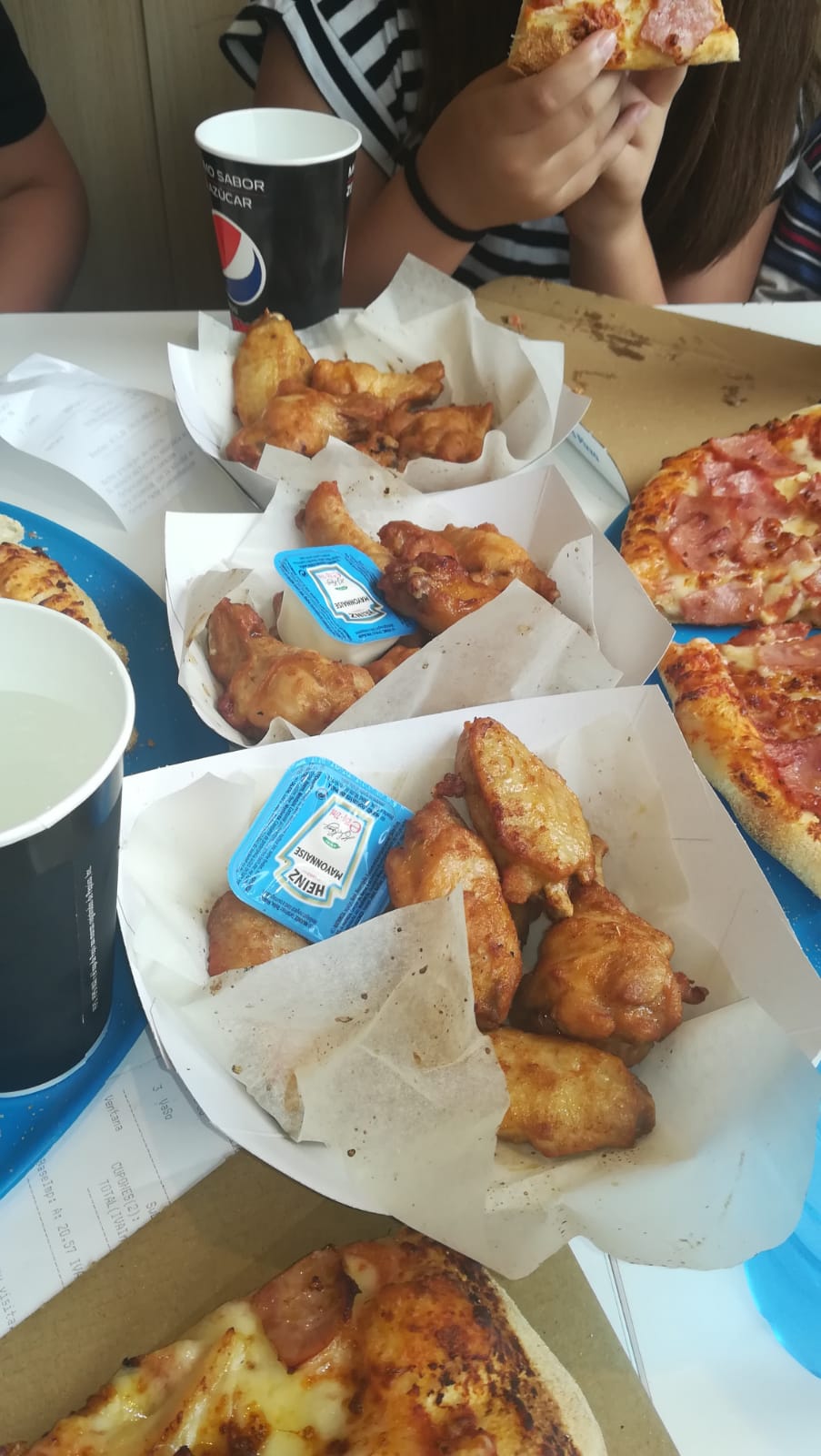 Domino's, Aviles