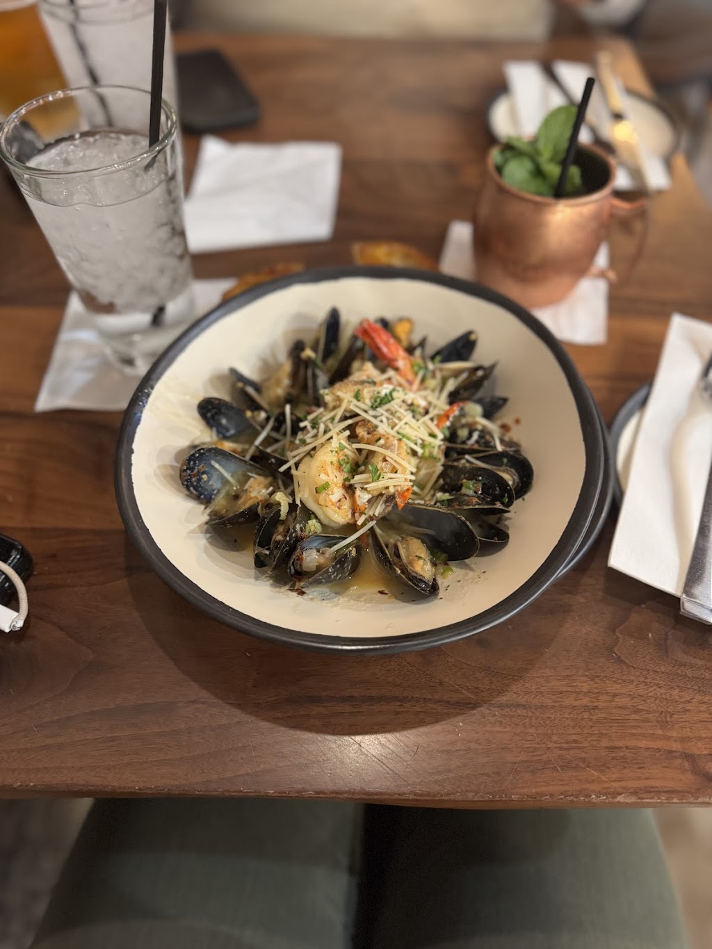 Shuck's Tavern & Oyster Bar