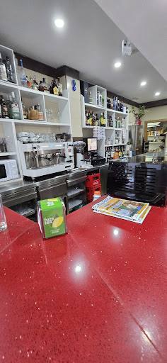 Bar LLL, Ciudad Jardín Del Rosario