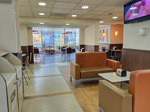 Carl's Jr.