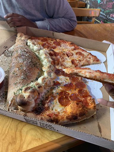 Munchy's Pizza