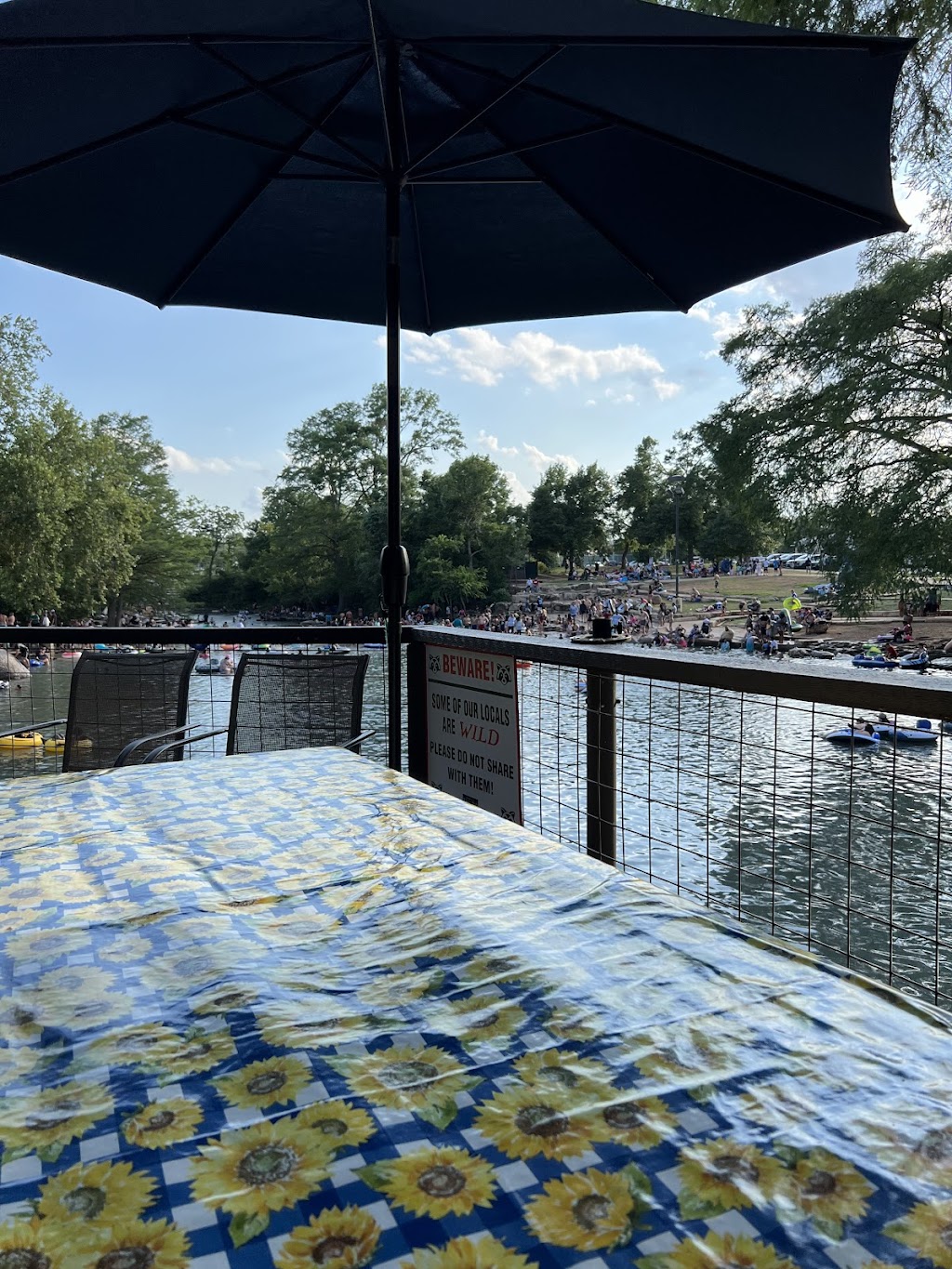 Ivar's River Pub