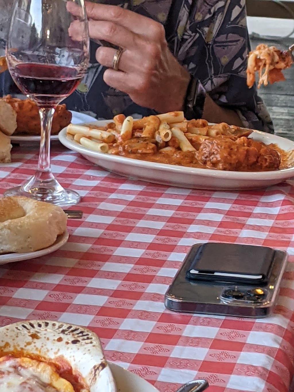 Besa's Pizza & Pasta