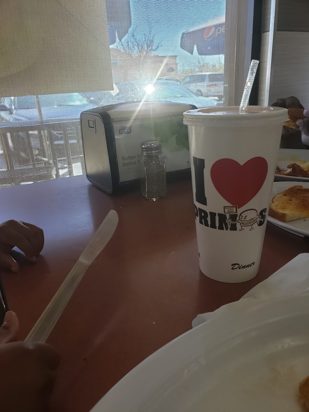 Primo Burgers, Palmdale, CA