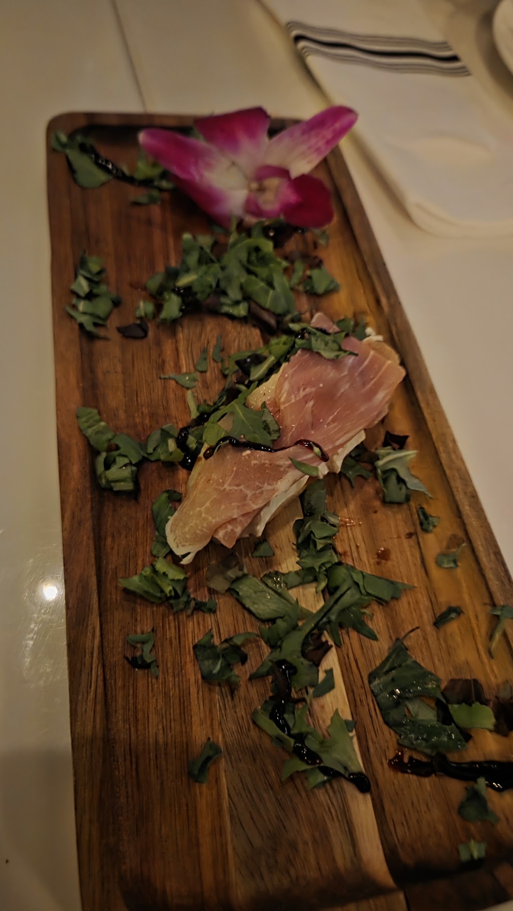 Aura Bar & Kitchen