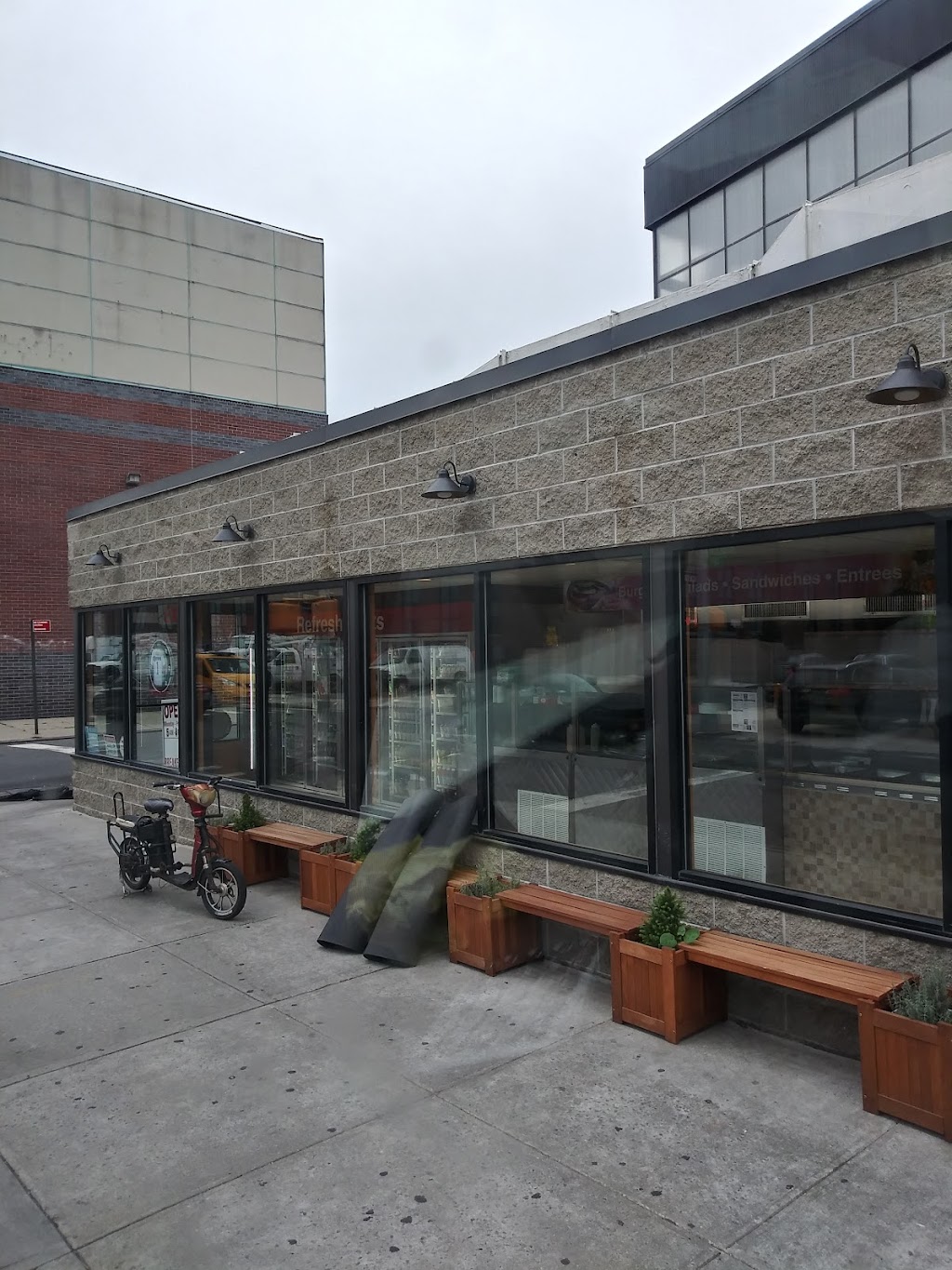 Griddle Cafe & Deli