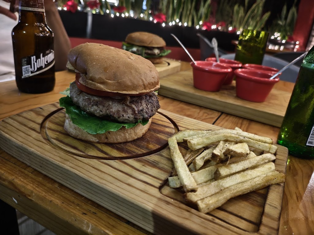 Mūnch Burger House
