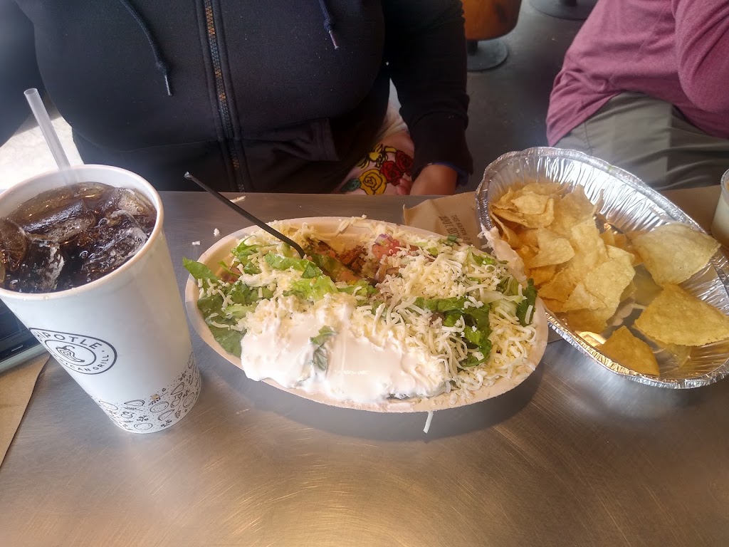 Chipotle, DeWitt, NY