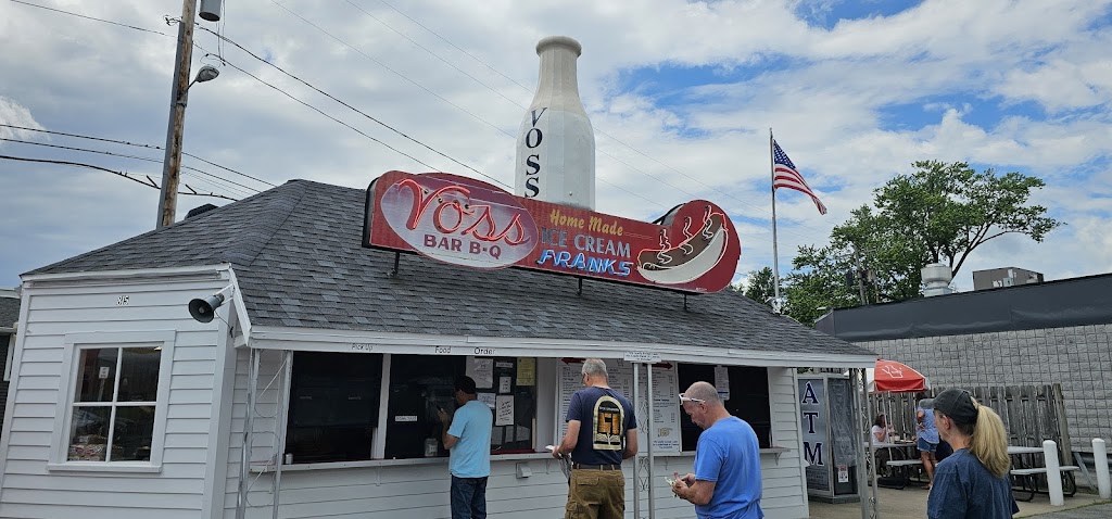 Voss Bar-B-Q, Yorkville, NY
