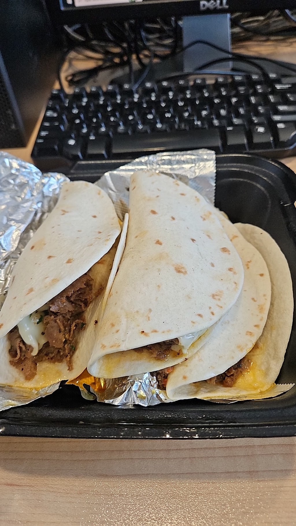 Hollywood grill food truck