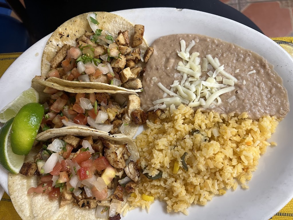 Los Magueyes Restaurant