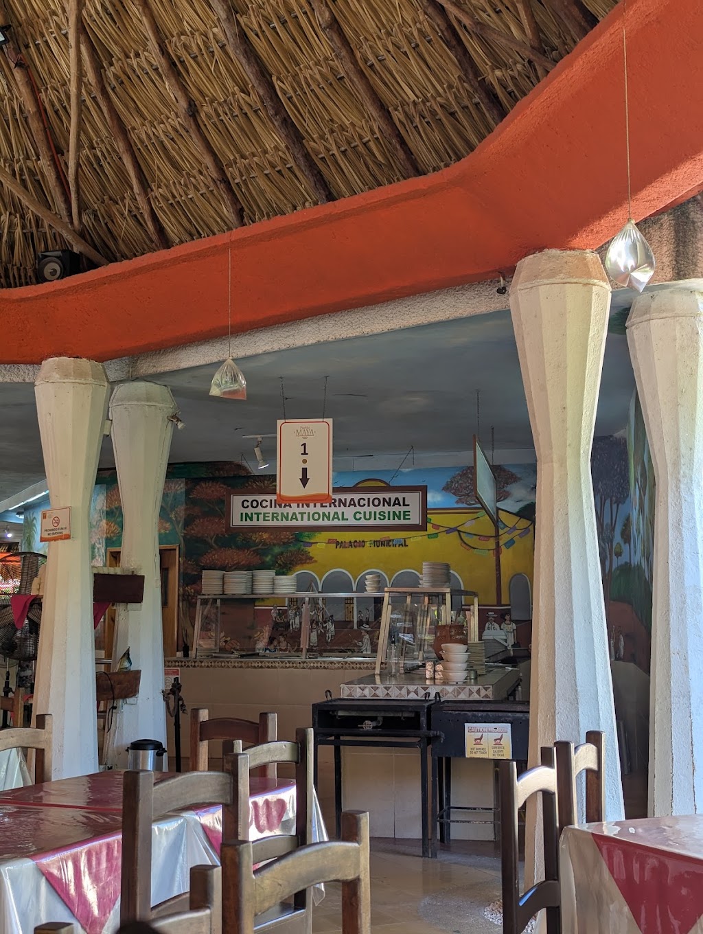 Restaurant-Bar "Pueblo Maya", Pisté