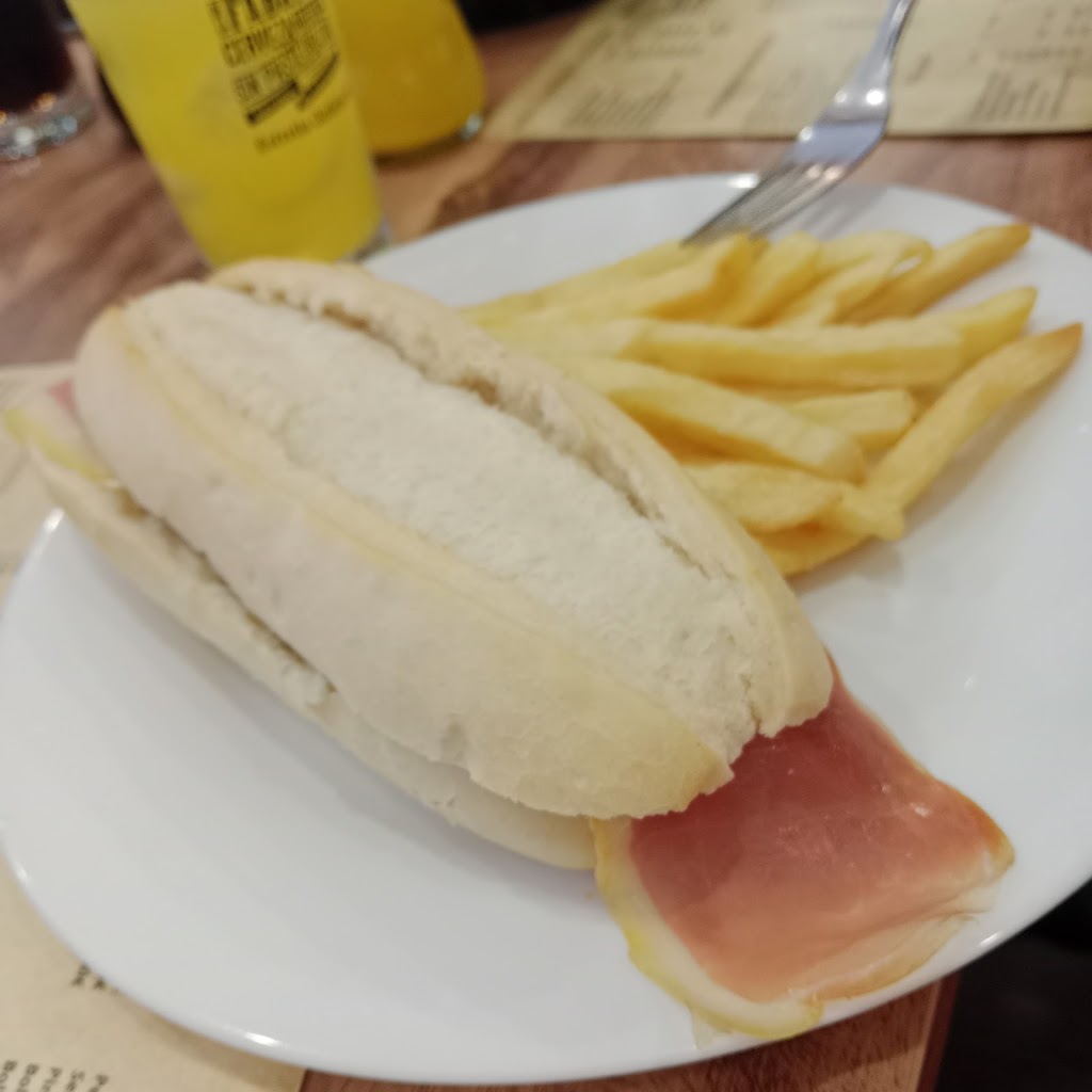 Cervecería La Carmen Triana