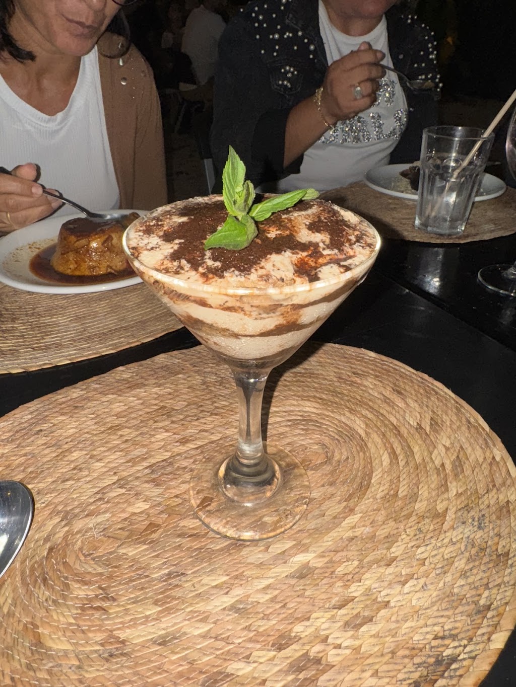 La Paskana Bar & Grill