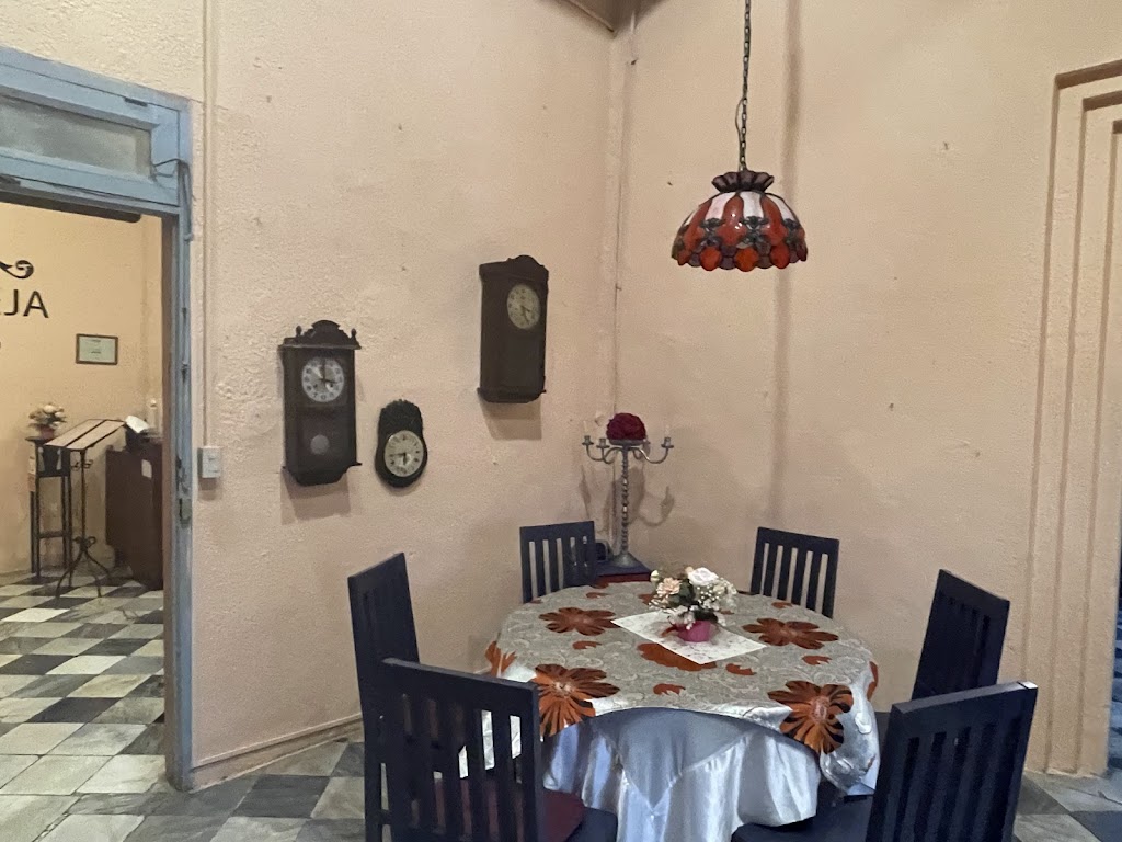 Casa Vieja de Los Arcos