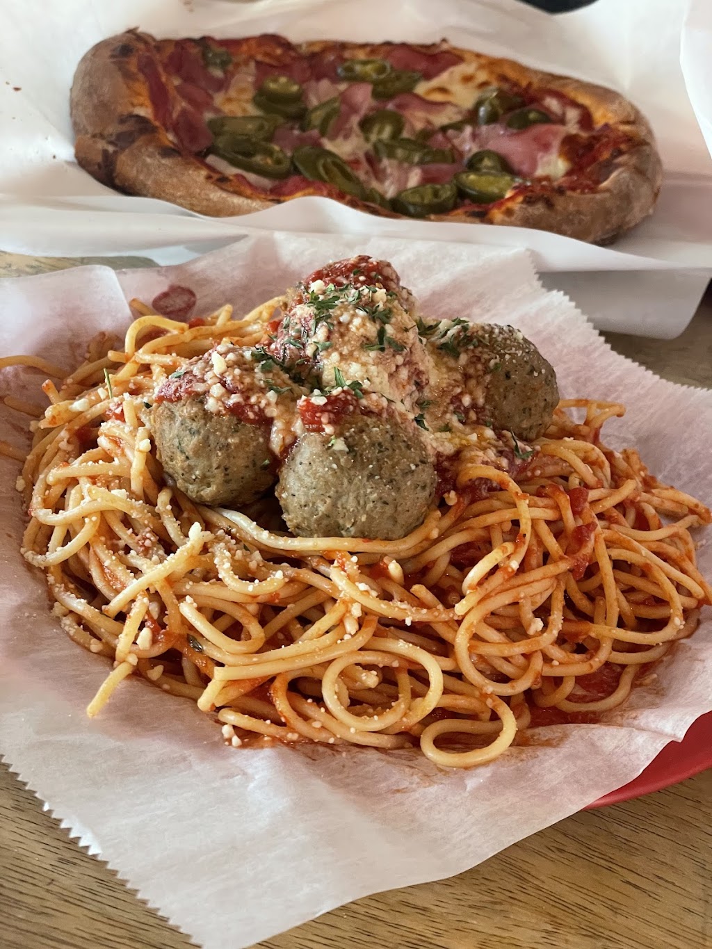 Dino's Pizza