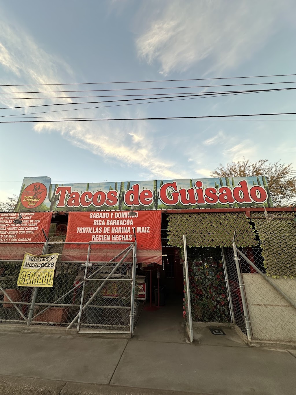 Tacos de guisado Yara