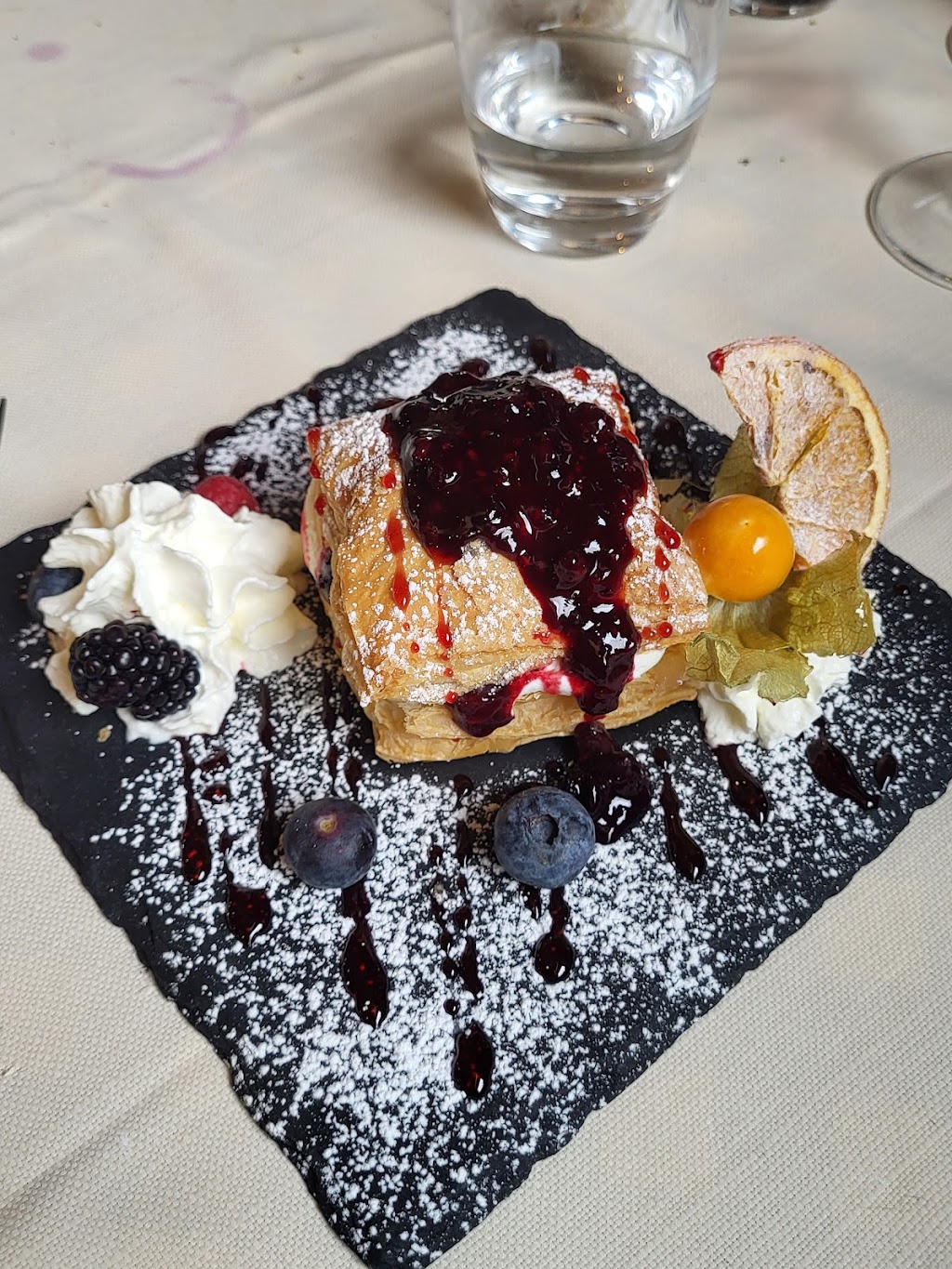 I taglieri del re, Castellanza