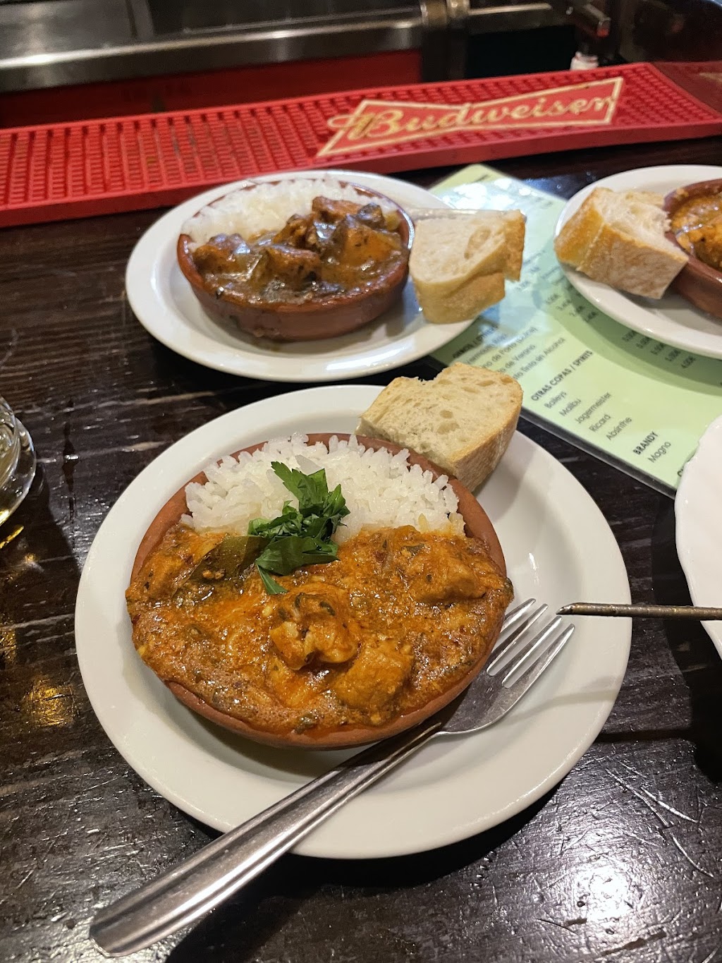 Bar Poë