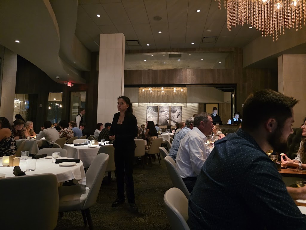 Perry’s Steakhouse & Grille