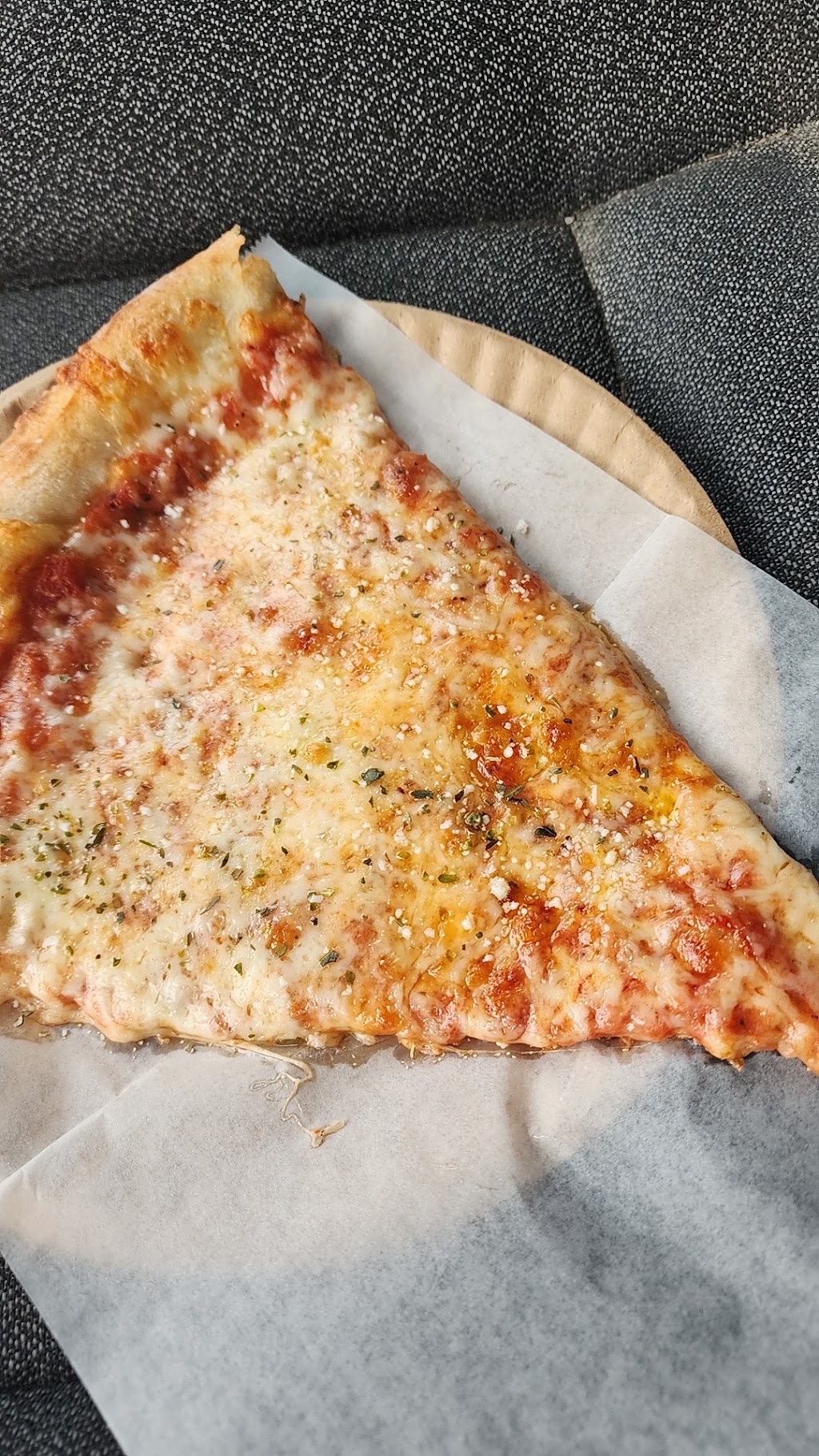 Nonna Dina Pizzeria, Central Square, NY