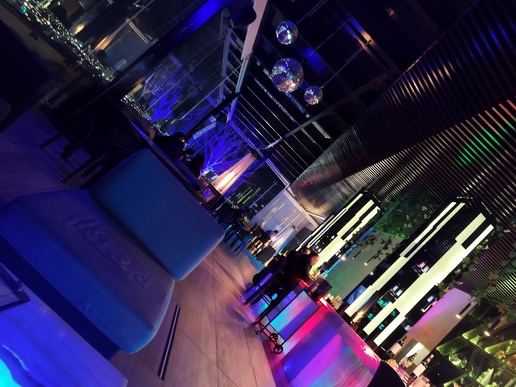 Lounge Bar